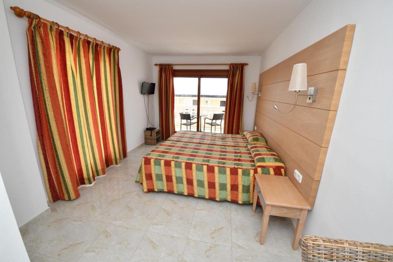 Aparthotel Vista Sol Кала Ратьяда Экстерьер фото