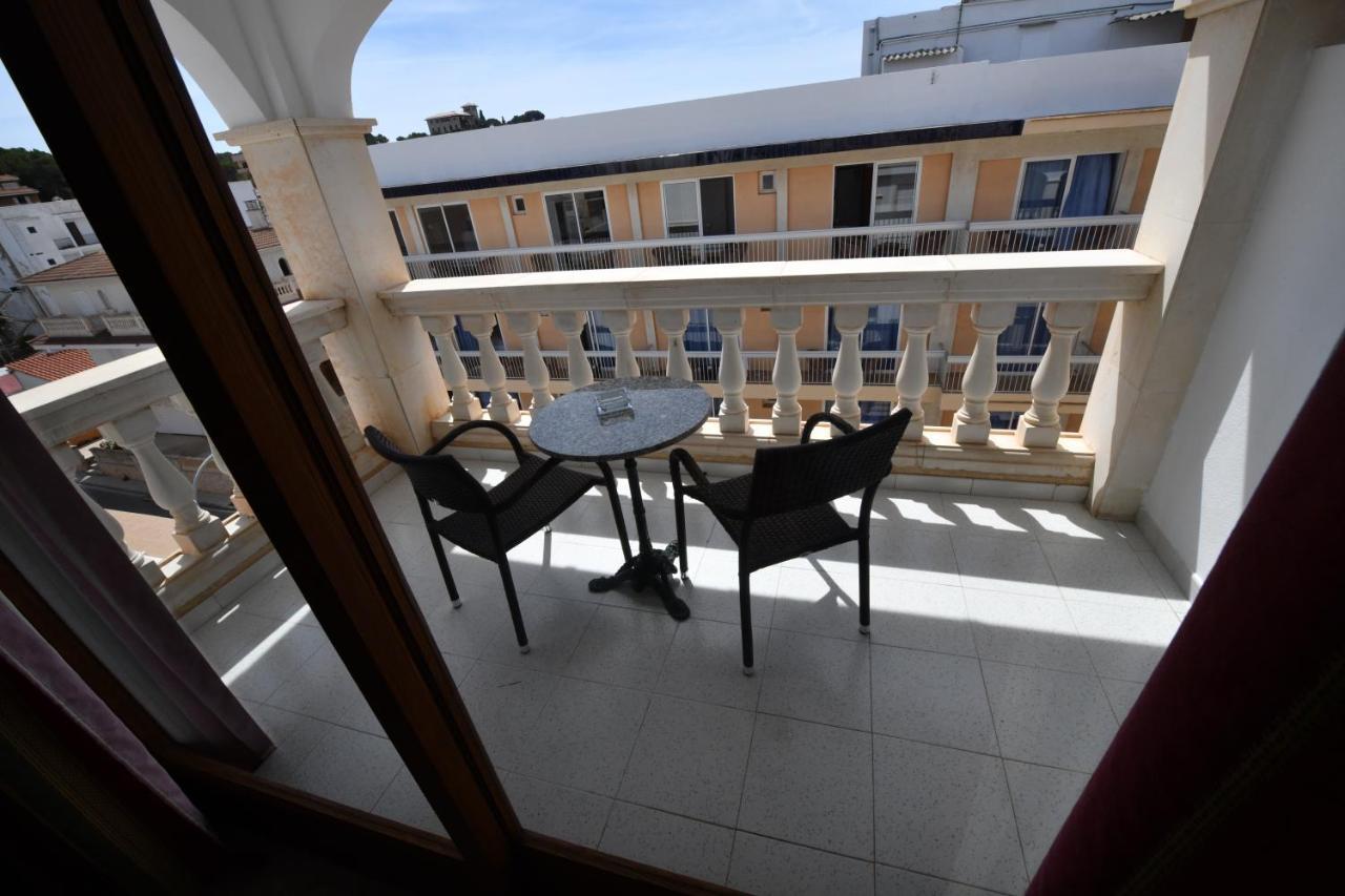 Aparthotel Vista Sol Кала Ратьяда Экстерьер фото